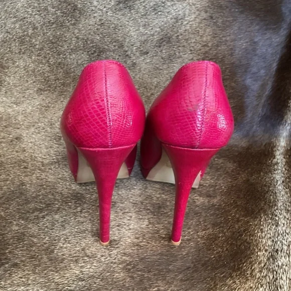 C Label Bright Pink Gold Peep Toe Stick Heels - Picture 3 of 8